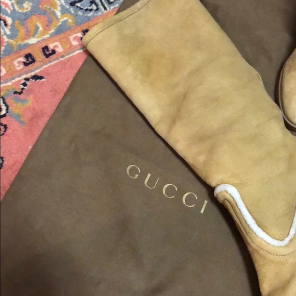 Gucci shearling boots - Picture 3 of 4